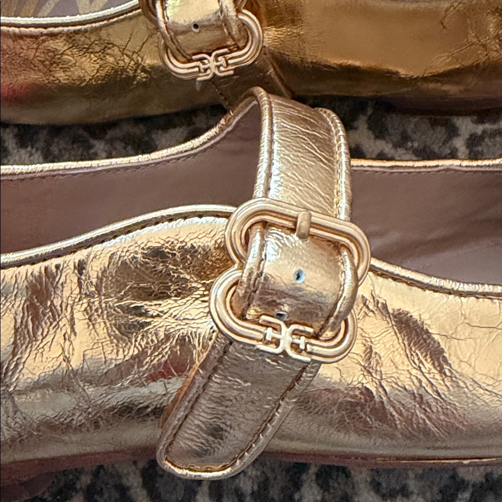 Sam Edelman Gold MICHAELA MARY JANE FLAT
Medallion Gold Leather womens size 9! - Picture 14 of 15
